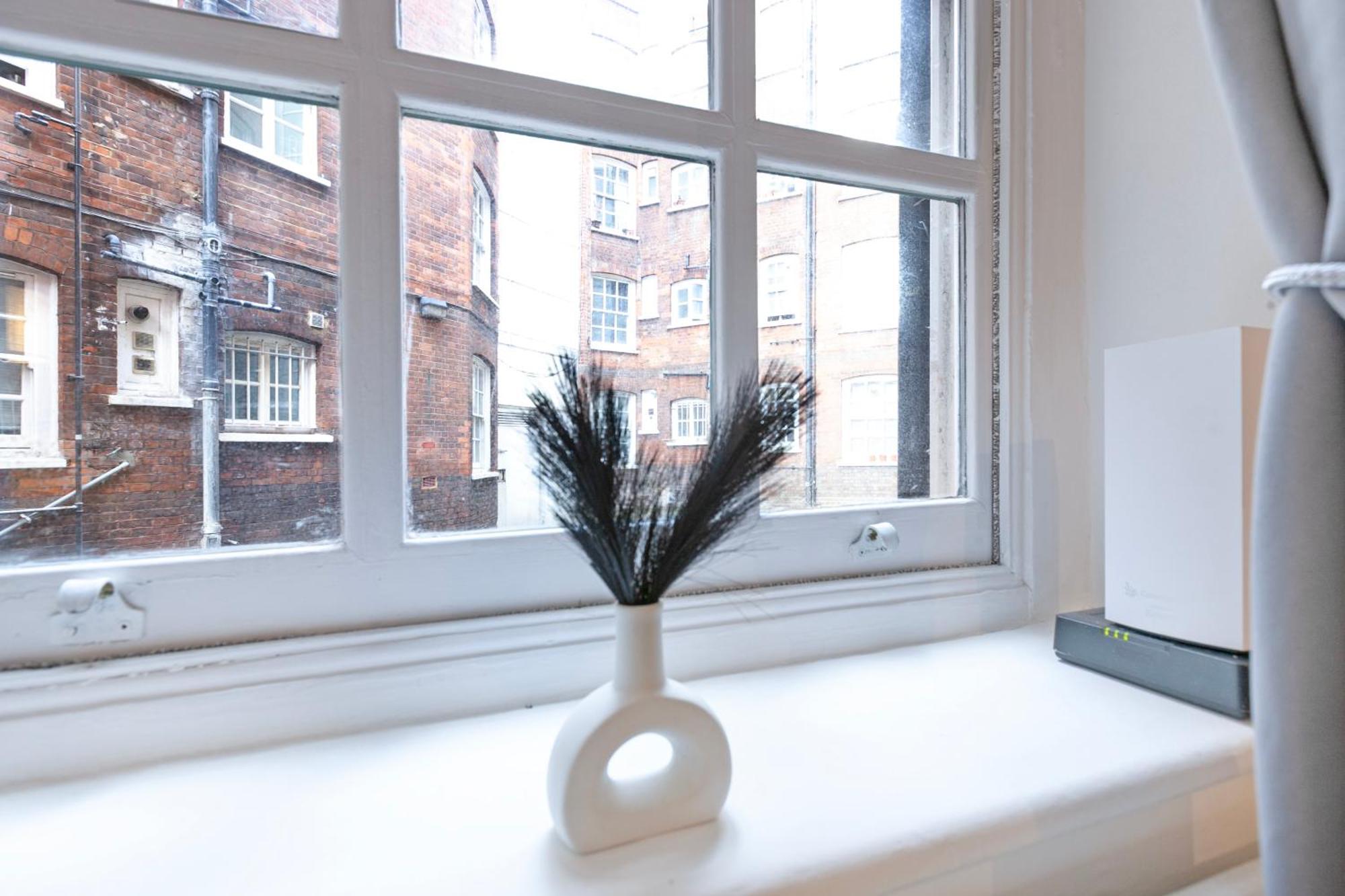 Beautiful One Bedroom Flat In Scott Ellis Gardens Londres Extérieur photo