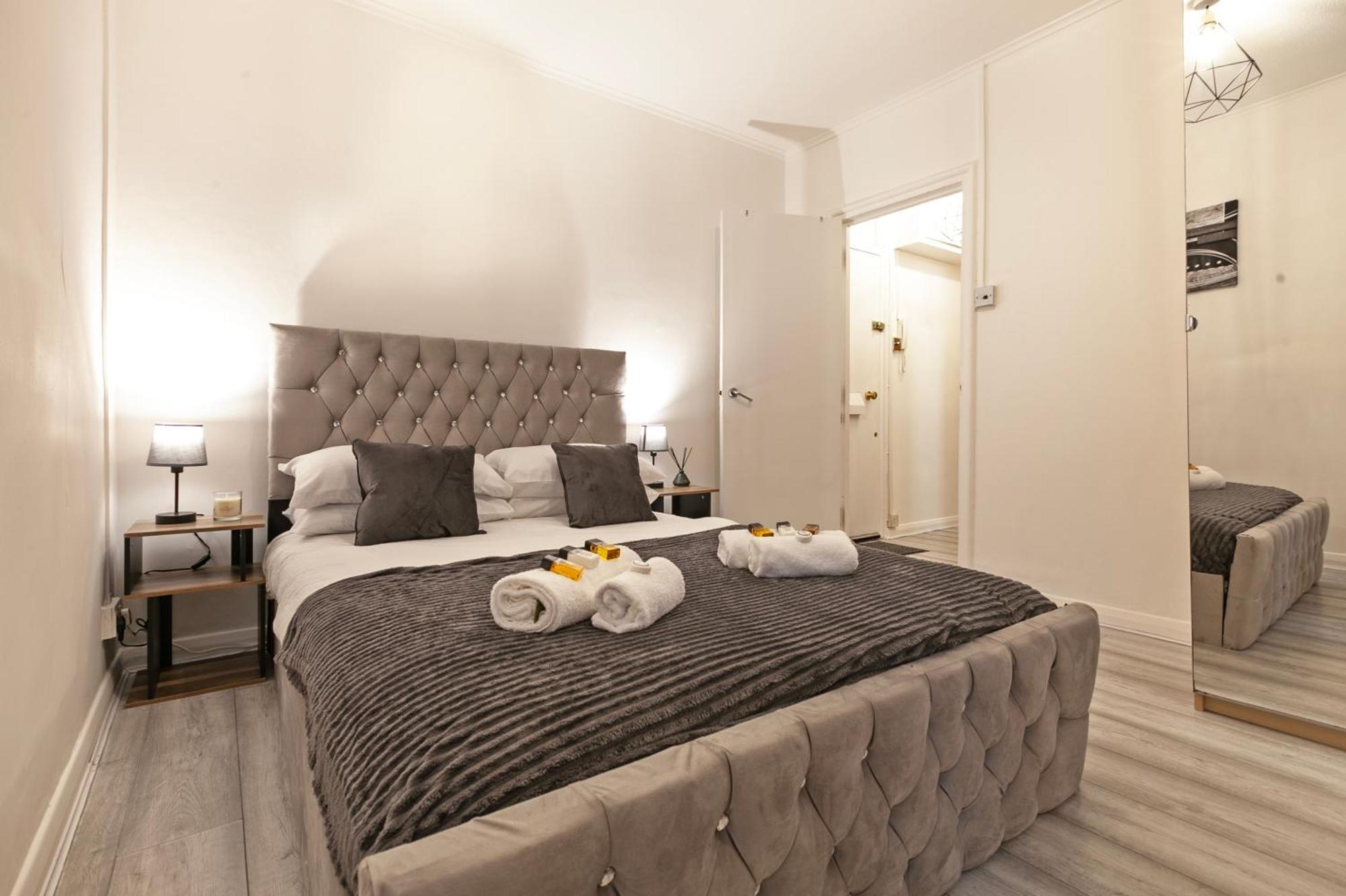 Beautiful One Bedroom Flat In Scott Ellis Gardens Londres Extérieur photo